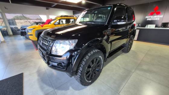 MITSUBISHI PAJERO FULL 3.2 HPE 4X4 16V TURBO INTERCOOLER DIESEL 2P AUTOMÁTICO